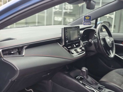 2019 Toyota Corolla thumbnail 12