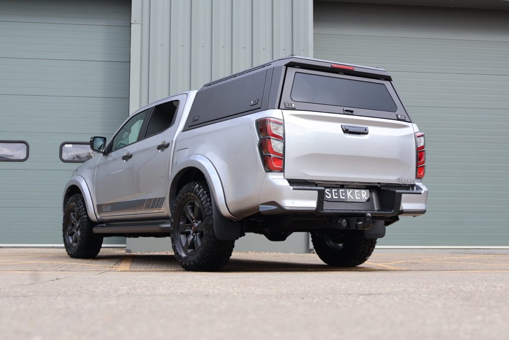 Isuzu D-Max 2026  V-CROSS COMMERCIAL STYLED @ SEEKER ASK ABOUT REAR SEAT CONVERSION 5