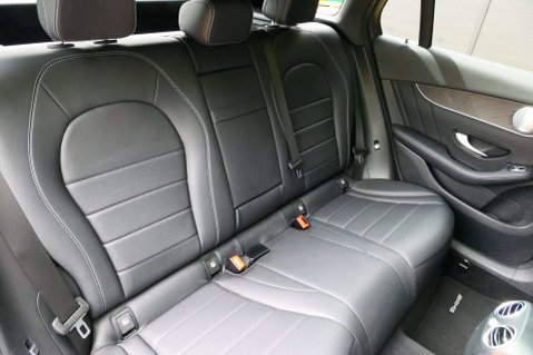 Mercedes-Benz GLC 2.0 GLC 250 AMG Line Premium+ 4Matic Auto 4WD 5dr 32