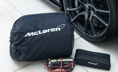 McLaren 570 GT MSO Black Collection 39