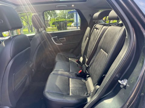 Land Rover Discovery Sport 2.0 Discovery Sport Black HSE SD4 Auto 4WD 5dr 16