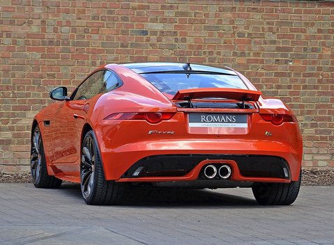 Jaguar F-Type S V6 Coupe 11