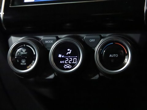 Suzuki Swift 1.2 Dualjet 83 12V Hybrid SZ5 5dr Auto 25