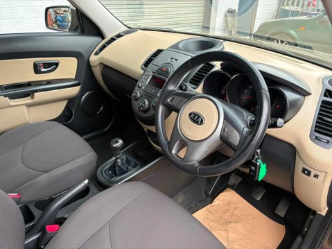 Kia Soul 1.6 Shaker Euro 4 5dr 9