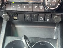 Toyota Hilux Invincible | Auto | 2.4 LT | Double Cab | Camera | Sensors | EURO 6 35