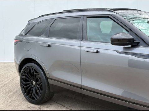 Land Rover Range Rover Velar 2.0 Range Rover Velar R-Dynamic HSE D240 Auto 4WD 5dr 8