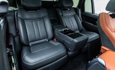 Land Rover Range Rover P530 SV 18