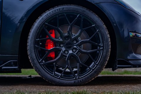 Tesla Model 3 PERFORMANCE AWD 5