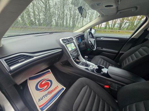Ford Mondeo ZETEC 12