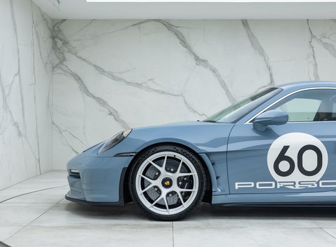 Porsche 911 S/T 48