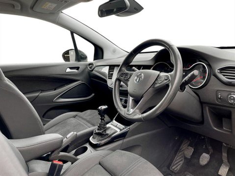 Vauxhall Crossland 1.5 Turbo D Ultimate SUV 5dr Diesel Manual Euro 6 (s/s) (110 ps) Air Con - 12
