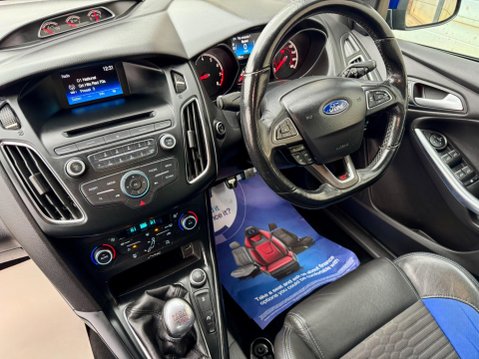 Ford Focus 2.0T EcoBoost ST-2 Euro 6 (s/s) 5dr 13
