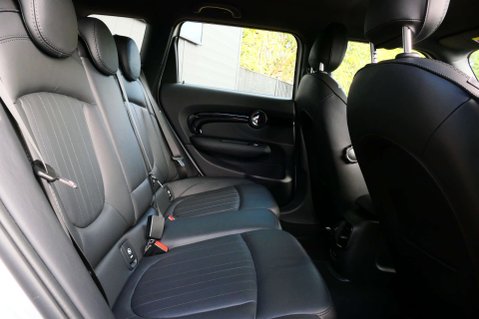Mini Clubman 1.5 Clubman Cooper Exclusive Auto 6dr 24