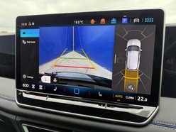 Volkswagen Tiguan 1.5 TSI eHybrid 19.7kWh R-Line SUV 5dr Petrol Plug-in Hybrid DSG Euro 6 (s/ 49