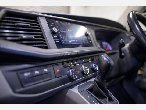 Volkswagen Transporter 2.0 BiTDI T32 Highline Panel Van 5dr Diesel DSG FWD SWB Euro 6 (s/s) (199 p 57