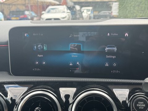 Mercedes-Benz A Class A Class 1.5 A180d AMG Line (Executive) Hatchback 5dr Diesel 7G-DCT Euro 6 ( 19