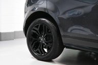 Land Rover Range Rover Evoque R-DYNAMIC HSE MHEV 17