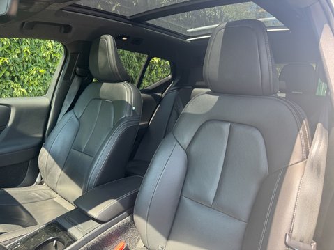 Volvo XC40 (Sold) Recharge Twin 78kWh Pro SUV 5dr Electric Auto AWD (408 ps) 8