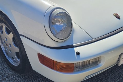 Porsche 911 CARRERA 2 10