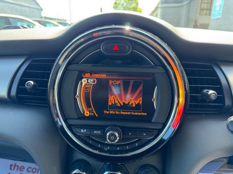 Mini Hatch COOPER 13