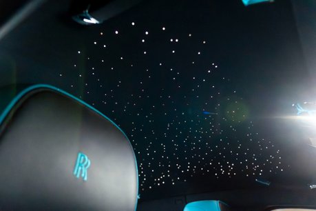 Rolls-Royce Ghost V12 BLACK BADGE. FULL PPF. HUD. STARLIGHT HEADLINER. H, C & M SEATS 40