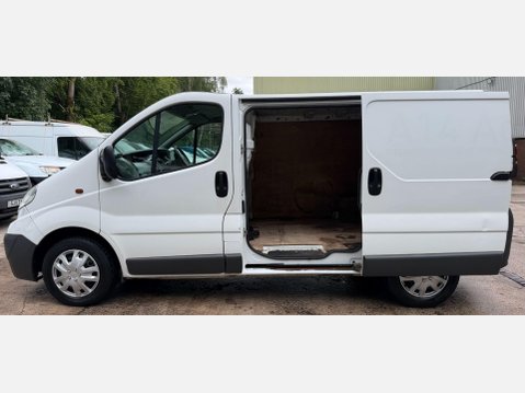 Vauxhall Vivaro 2.0 2900 CDTi Panel Van 4dr Diesel Manual FWD L3 (224 g/km, 89 bhp) 31