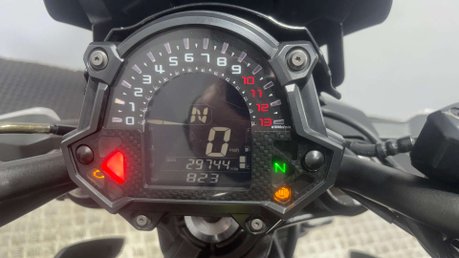 Kawasaki Z650 2017 29K NEW MOT SERVICED A2 BIKE 650CC NAKED TWIN SPORTS EXHAUST 37