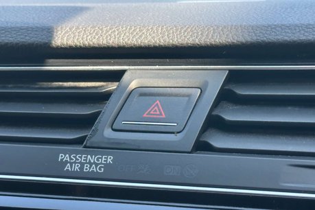 Volkswagen Touran 2.0 TDI SE MPV 5dr Diesel Manual Euro 6 (s/s) (150 ps) 53