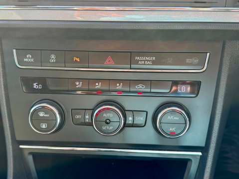 SEAT Leon TSI FR TECHNOLOGY 38