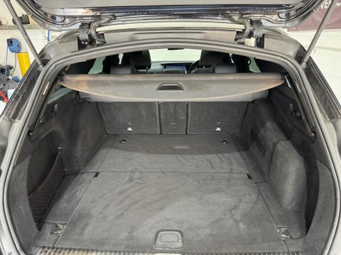 Mercedes-Benz E Class 2.0 E220d AMG Line (Premium Plus) G-Tronic+ 4MATIC Euro 6 (s/s) 5dr 26