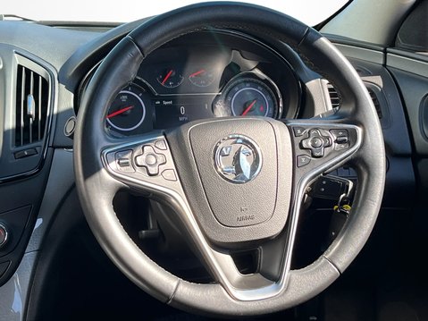 Vauxhall Insignia 1.6 CDTi Design Nav 5dr Auto 17