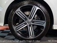 Volkswagen Golf 2.0 Golf R 4WD 3dr 23