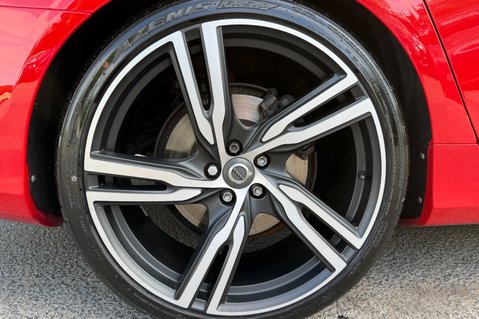 Volvo V90 D5 POWERPULSE R-DESIGN AWD 77