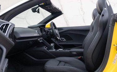 Audi R8 V10 Spyder 10