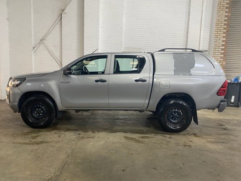 Toyota Hilux ACTIVE 4WD D-4D DCB 8