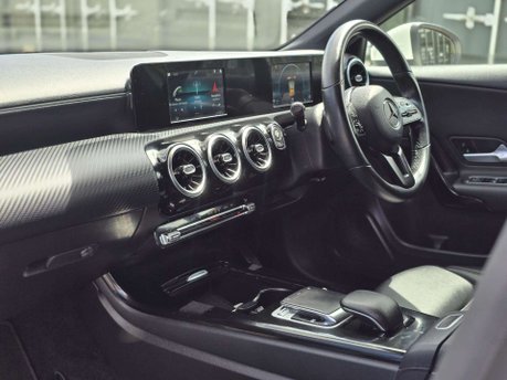 Mercedes-Benz A Class 1.5 A180d SE Hatchback 5dr Diesel 7G-DCT Euro 6 (s/s) (116 ps) 11
