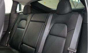 Tesla Model Y PERFORMANCE AWD Full Self Driving AutoPark & Summon GROK AI One Owner VAT Q 14
