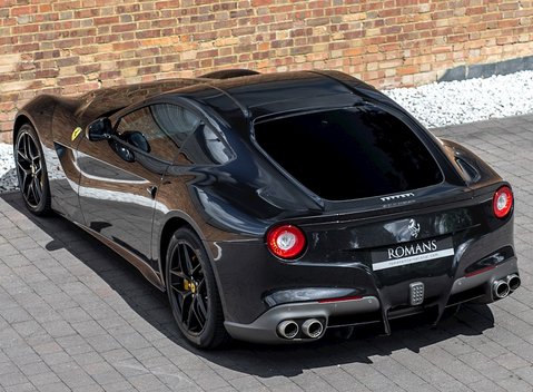 Ferrari F12 Berlinetta 9