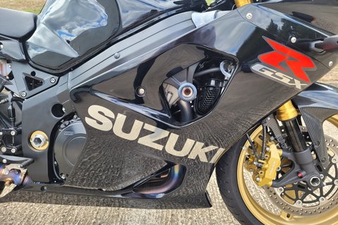 Suzuki GSX-R GSX-R 1000 Limited Black 10