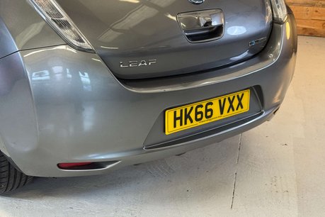 Nissan LEAF 30kWh Tekna Hatchback 5dr Electric Auto (109 bhp) 82
