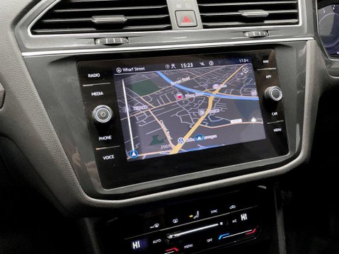 Volkswagen Tiguan Allspace 1.5 TSI Life SUV 5dr Petrol Manual Euro 6 (s/s) (150 ps) DAB Radio - Parkin 16
