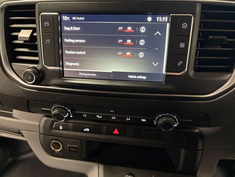 Vauxhall Vivaro 1.5 Vivaro  F2900 Sportive S/S 26