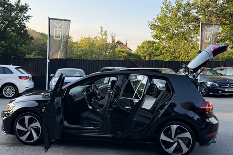 Volkswagen Golf GTI PERFORMANCE TSI DSG - PANORAMIC SUNROOF  23
