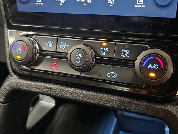 Ford Ranger RANGER DIESEL Pick Up Double Cab Wildtrak 2.0 Eco Blue 205 Auto 16