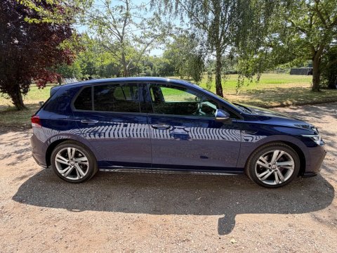 Volkswagen Golf R-LINE ETSI DSG 19
