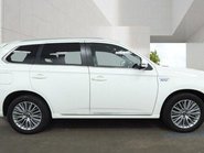 Mitsubishi Outlander PHEV DYNAMIC 6