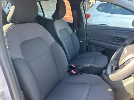 Dacia Sandero 1.0 TCe Essential Euro 6 (s/s) 5dr 16