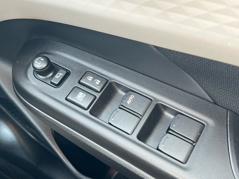 Suzuki Swift ULTRA 38