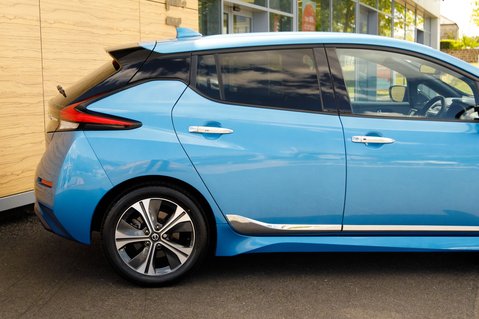 Nissan LEAF TEKNA 8