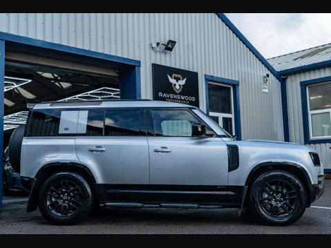Land Rover Defender 3.0 Defender X-Dynamic S D MHEV Auto 4WD 5dr 3